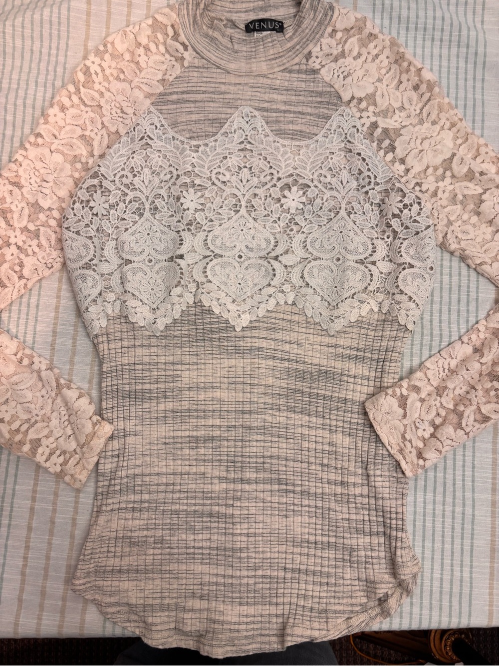VENUS Heather Gray Long Sleeve Top with Blush Lace Sleeves